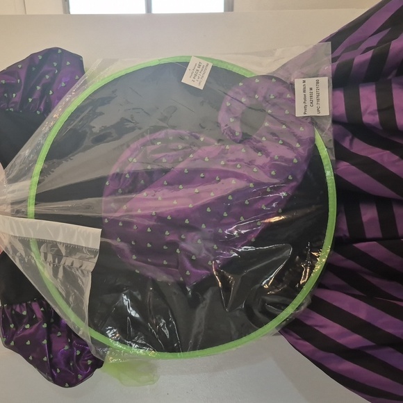 Kids Witch Costume - Purple and Green 7/8 - Picture 3 of 4